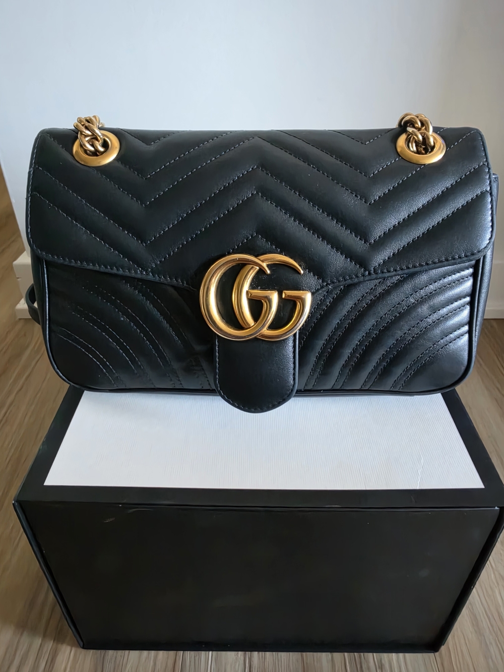 Authentic Gucci GG Marmont Matelassé Black Leather Shoulder Bag | Gold Hardware